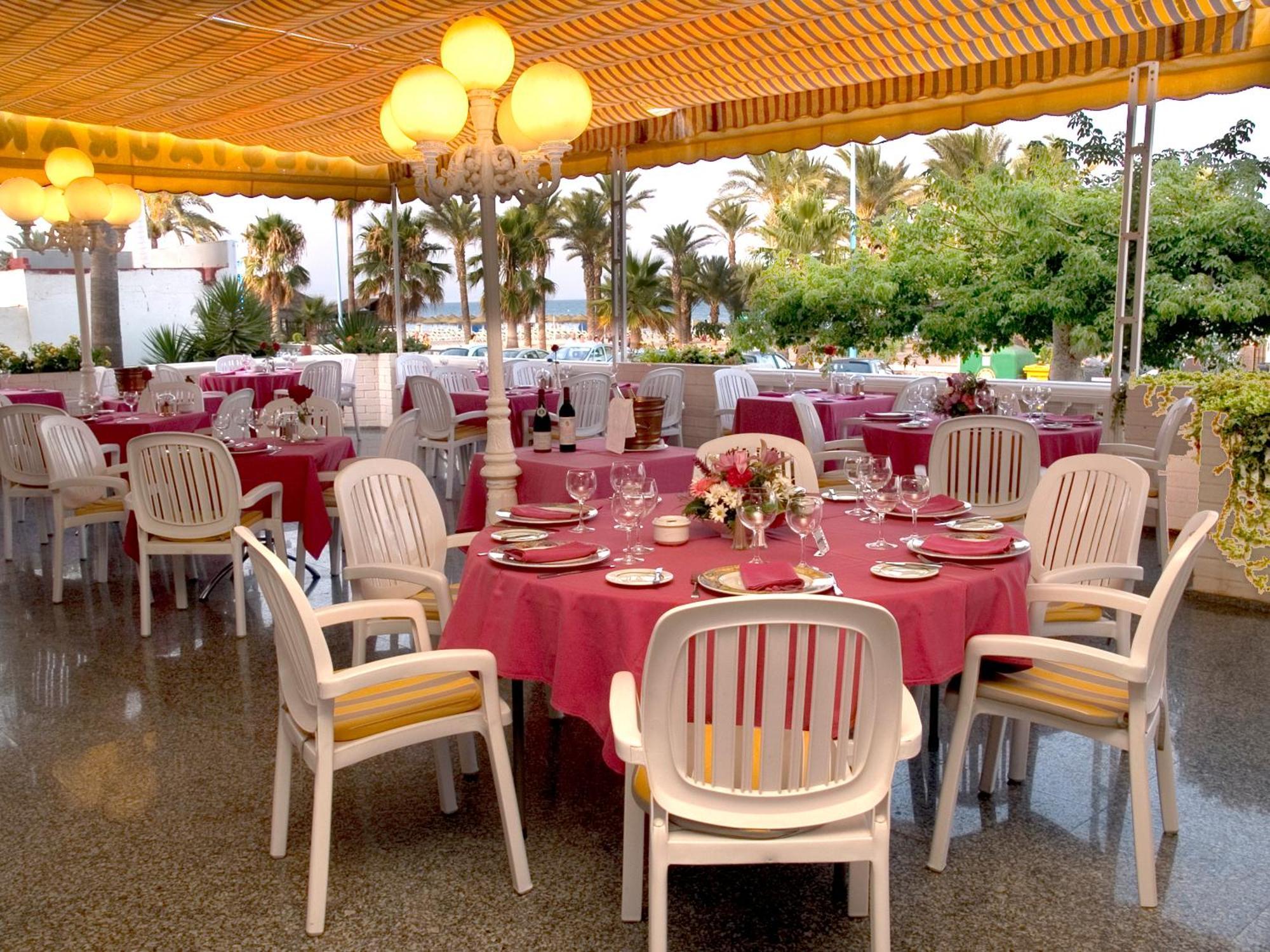 Hotel Apartamentos Bajondillo 托雷莫利诺斯 餐厅 照片 Restaurant